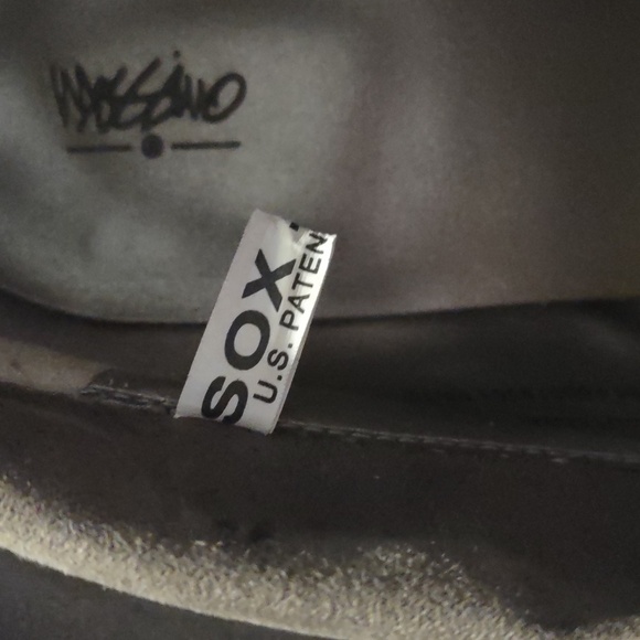 EUC Mossimo Faux Suede Platform Bootie Stilletos - Picture 6 of 12